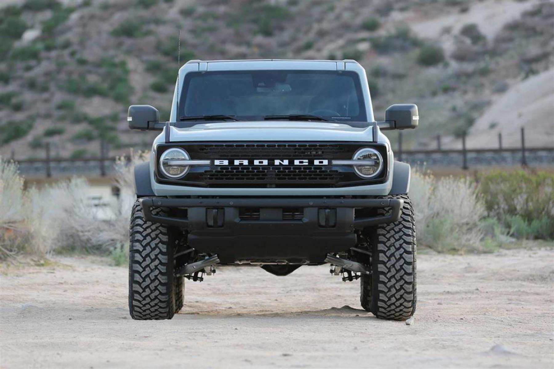 Fabtech - 4-Inch Upper Control Arm Lift Kit with Dirt Logic 2.5 ...